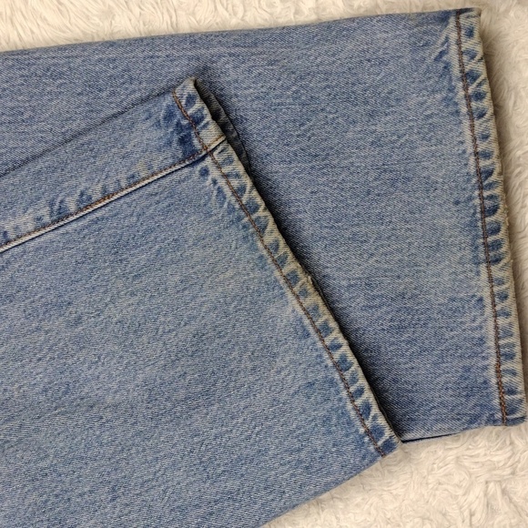 Levi's 501 Vintage Blue Light Wash Five Pocket Button Fly Straight Leg Jean - Picture 15 of 16